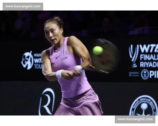 郑钦文创历史新高稳居前五，中国金花闪耀 WTA！