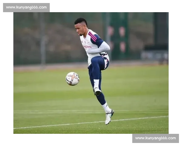 热苏斯锚定 2027，枪手巴萨竞逐 15 岁锋线瑰宝